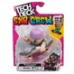 Sk8 Crew Mini Skateboard e figura con cappellino Sk8 Crew viola, 9,6 cm, 5 anni+, Tech Dech