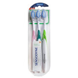 Toothbrush Expert Medium Triopack, Sensodyne